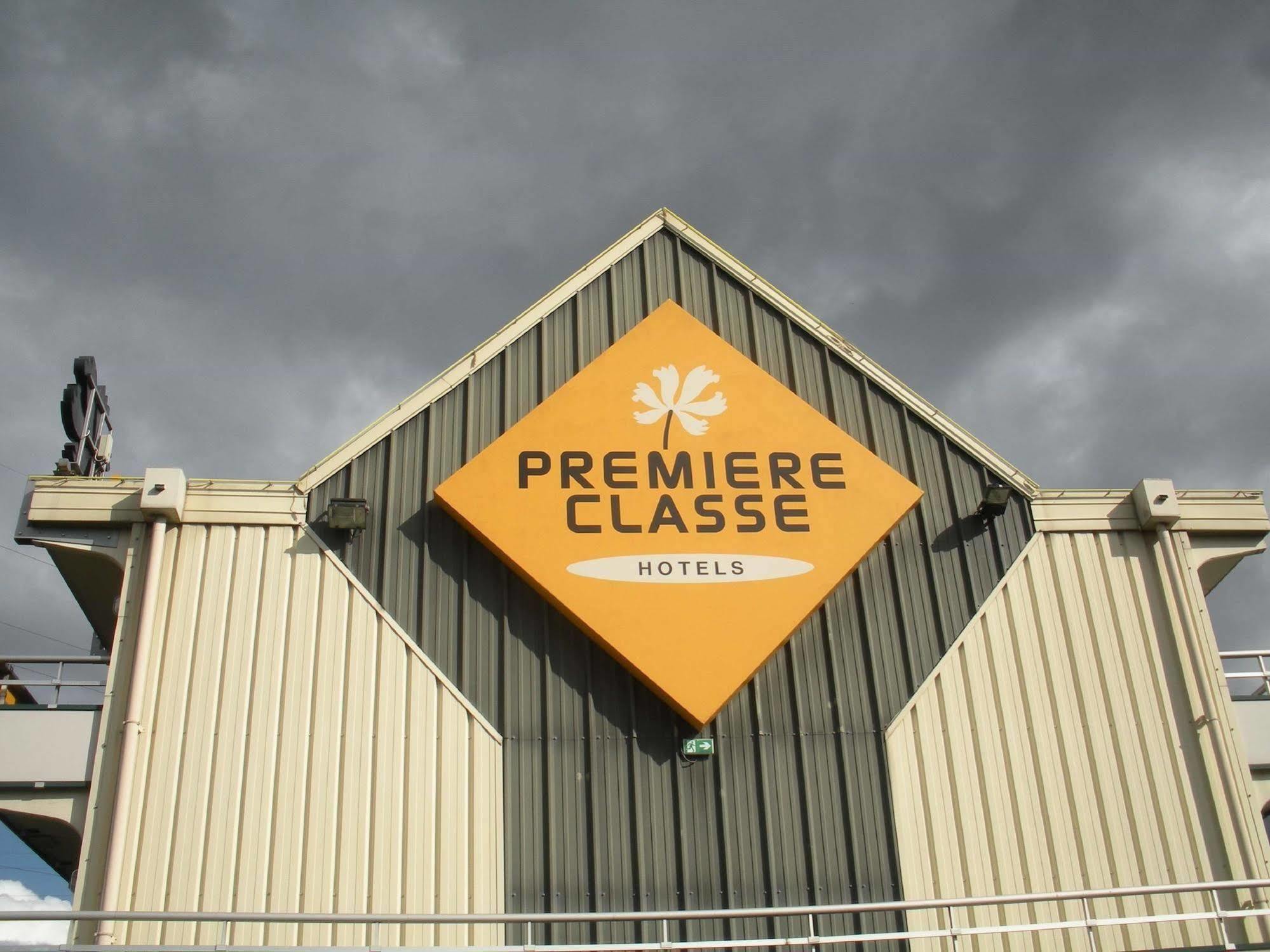Premiere Classe Dreux Luaran gambar